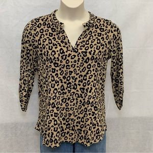 Niloufo cheetah print top